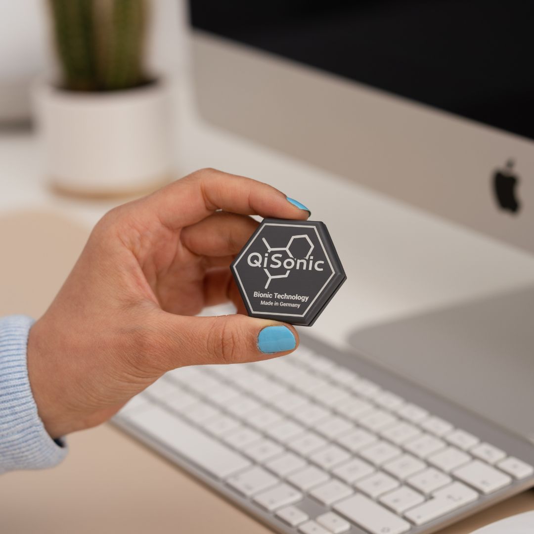 QiSonic Mobil mini – Kompakter Elektrosmog Schutz für unterwegs