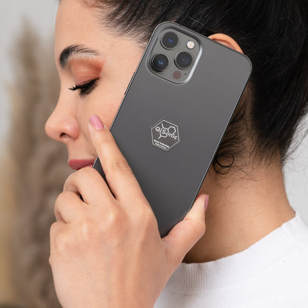 Handy Strahlenschutz mit QiSonic Chip
